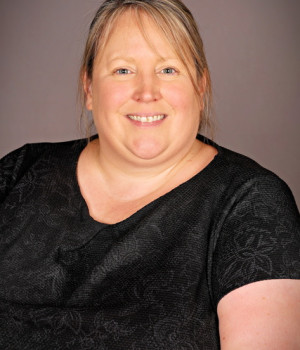 STAFF - Nina Howe (2)